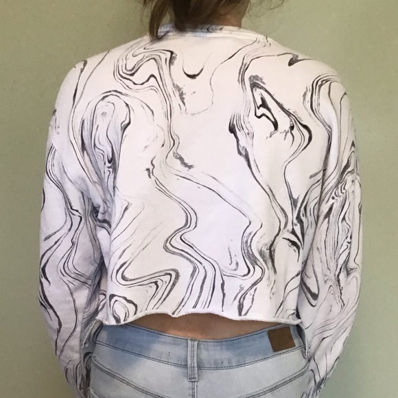 Sweatshirt - Picture 4 of 4